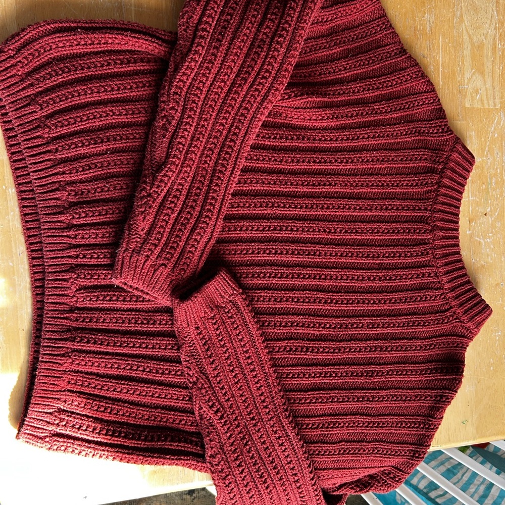 Universal Thread Red Ribbed Crew Neck Sweater